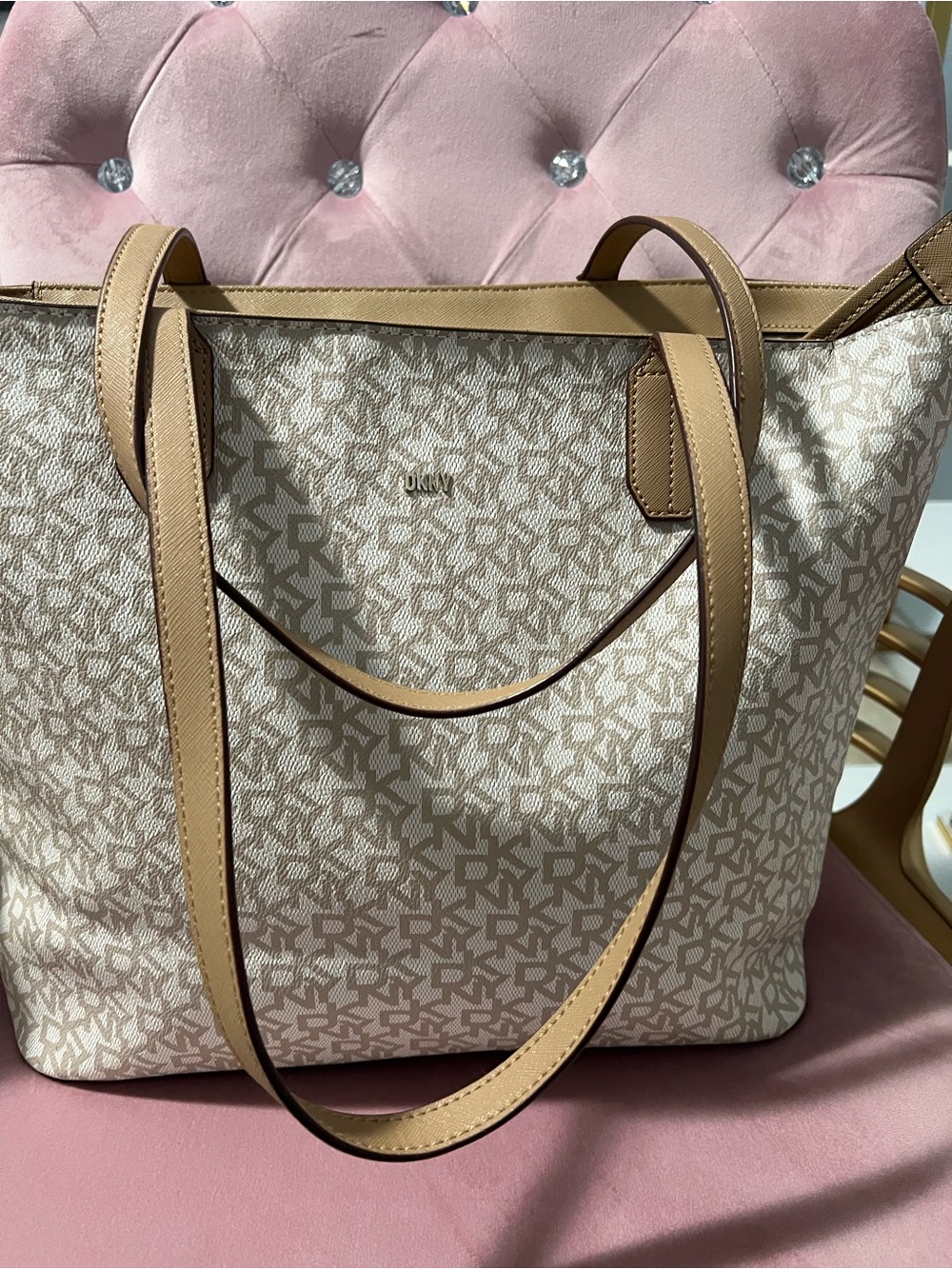 DKNY Bryant Signature I Tote Bag in Beige Monogram with Tan Handles - Picture 6 of 16